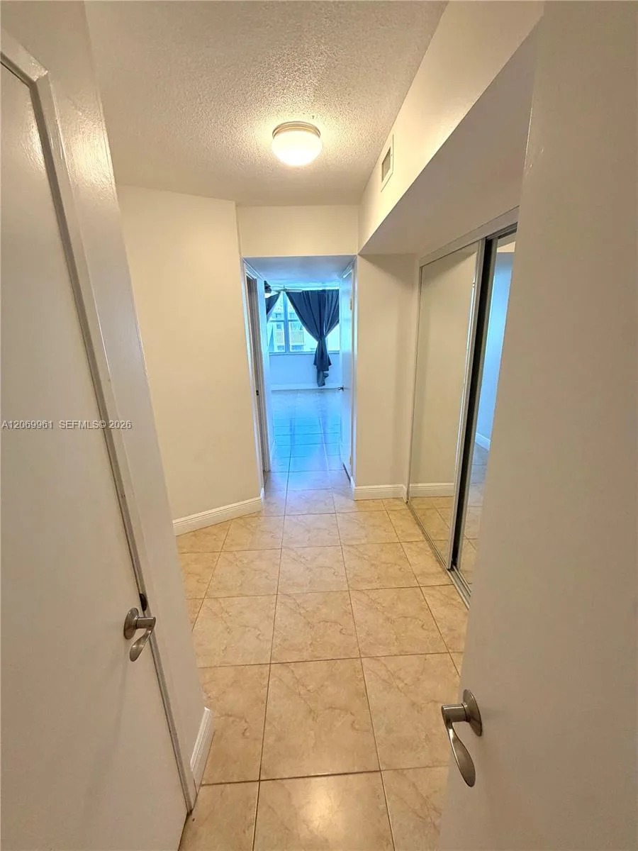 1660 NE 191st St # 406-1, Miami, FL 33179 photo 8