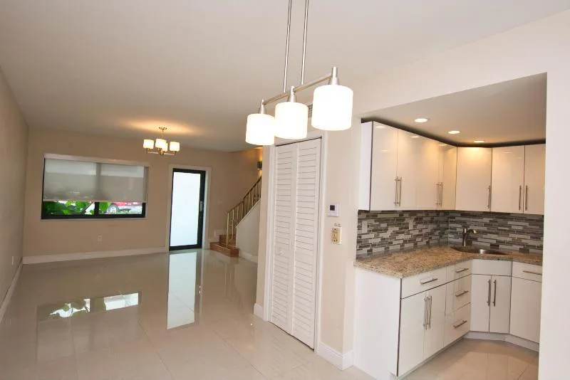 300 80th Street, Miami Beach, FL 33141