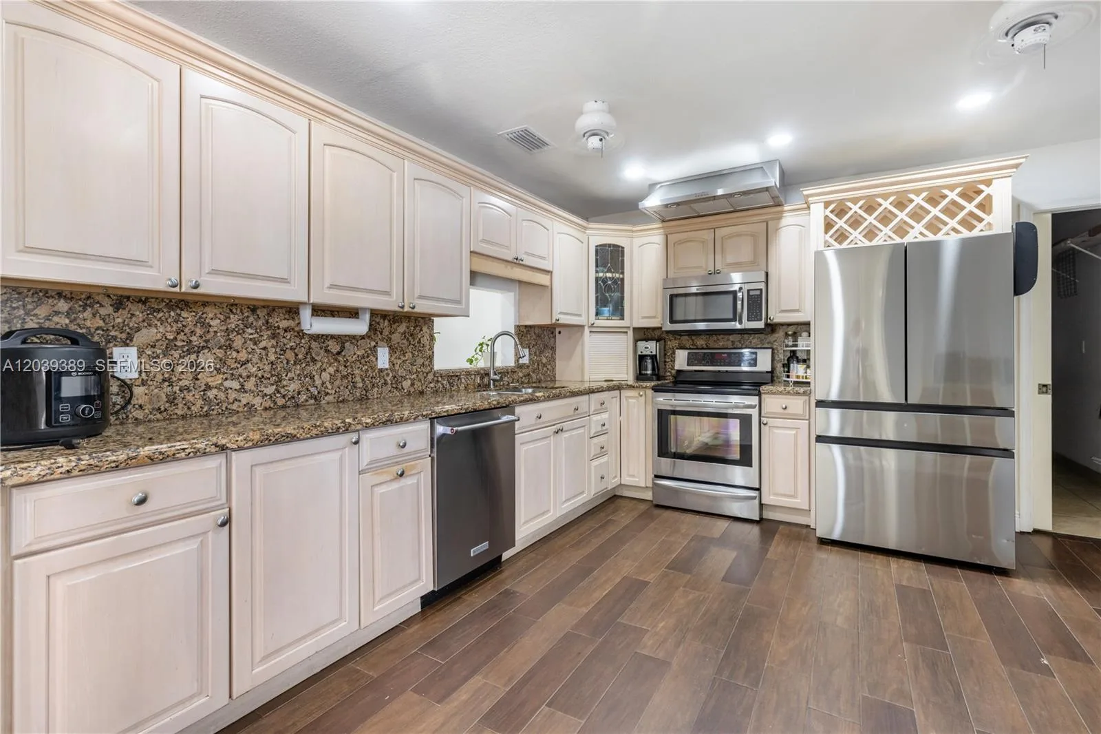 19323 Carolina Cir, Boca Raton, FL 33434