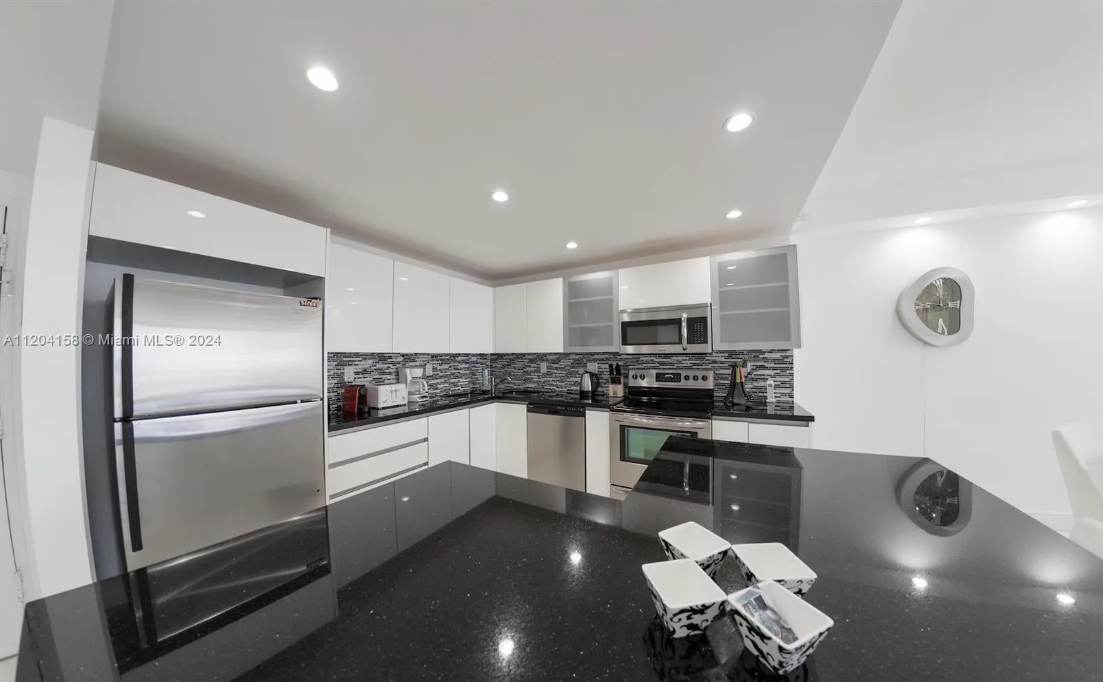 5601 Collins Ave # 1603, Miami Beach, FL 33140 photo 10
