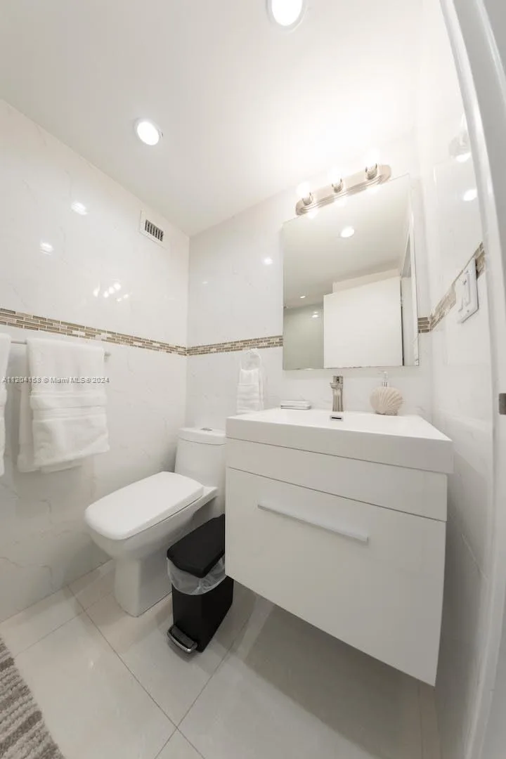 5601 Collins Ave # 1603, Miami Beach, FL 33140 photo 12