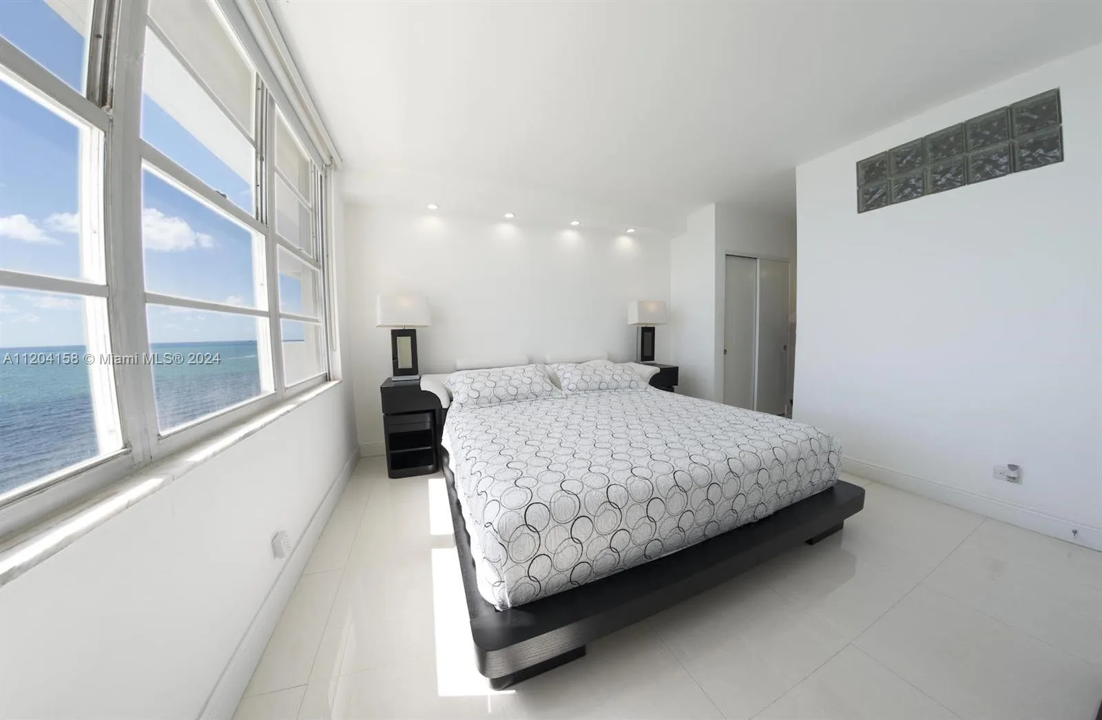 5601 Collins Ave # 1603, Miami Beach, FL 33140 photo 5