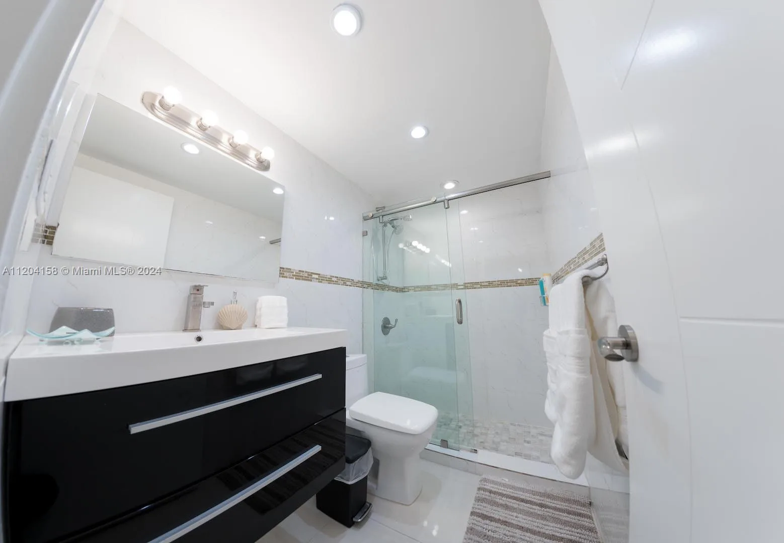 5601 Collins Ave # 1603, Miami Beach, FL 33140 photo 7