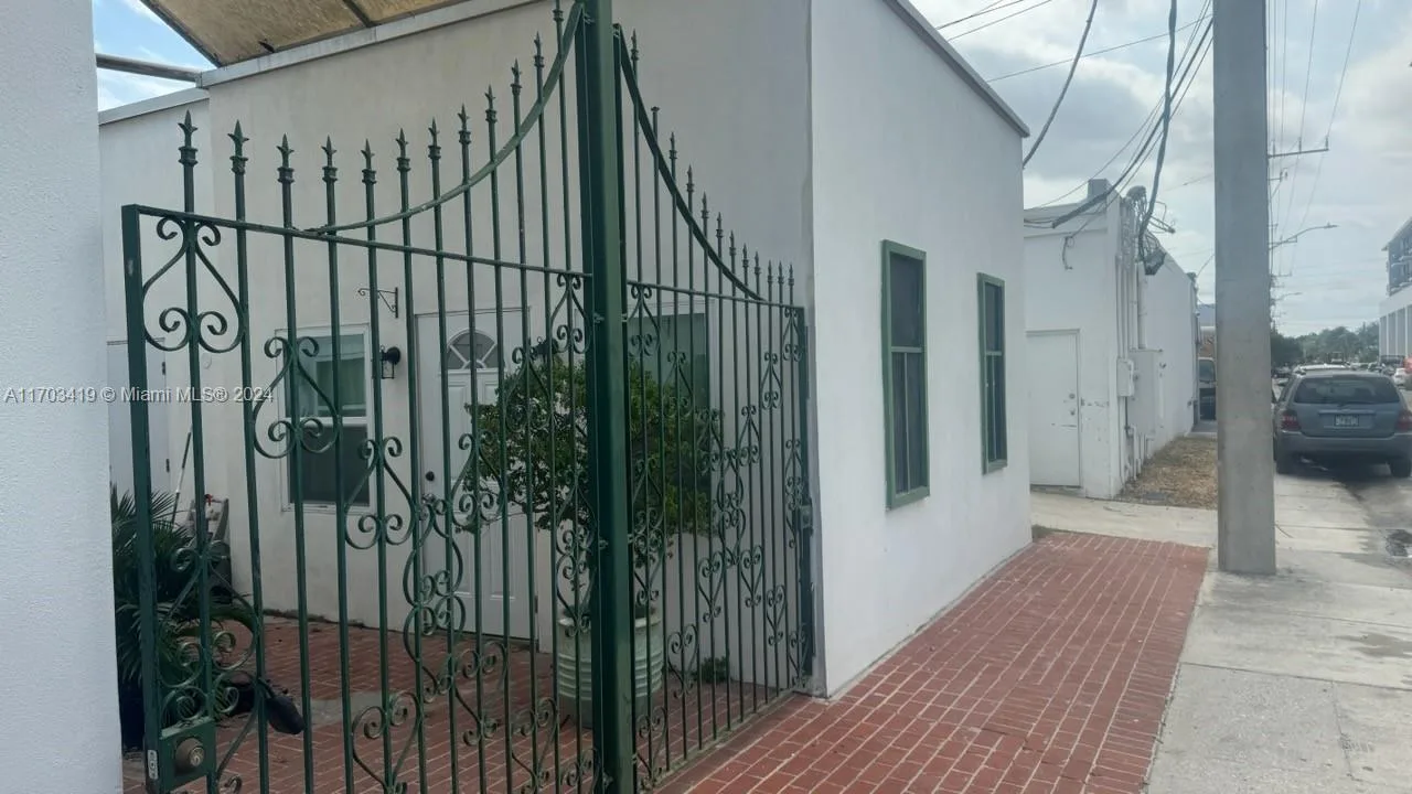 38 S Federal Hwy # 9, Dania Beach, FL 33004 photo 6