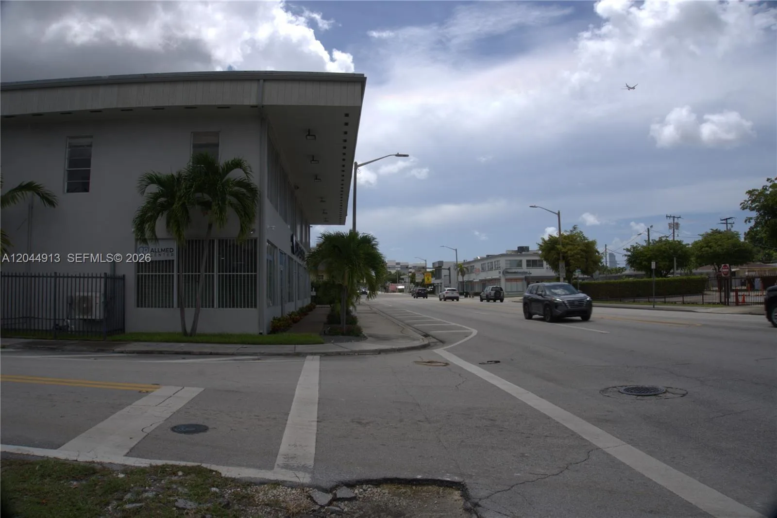 2433 NW 7th St, Miami, FL 33125 photo 8