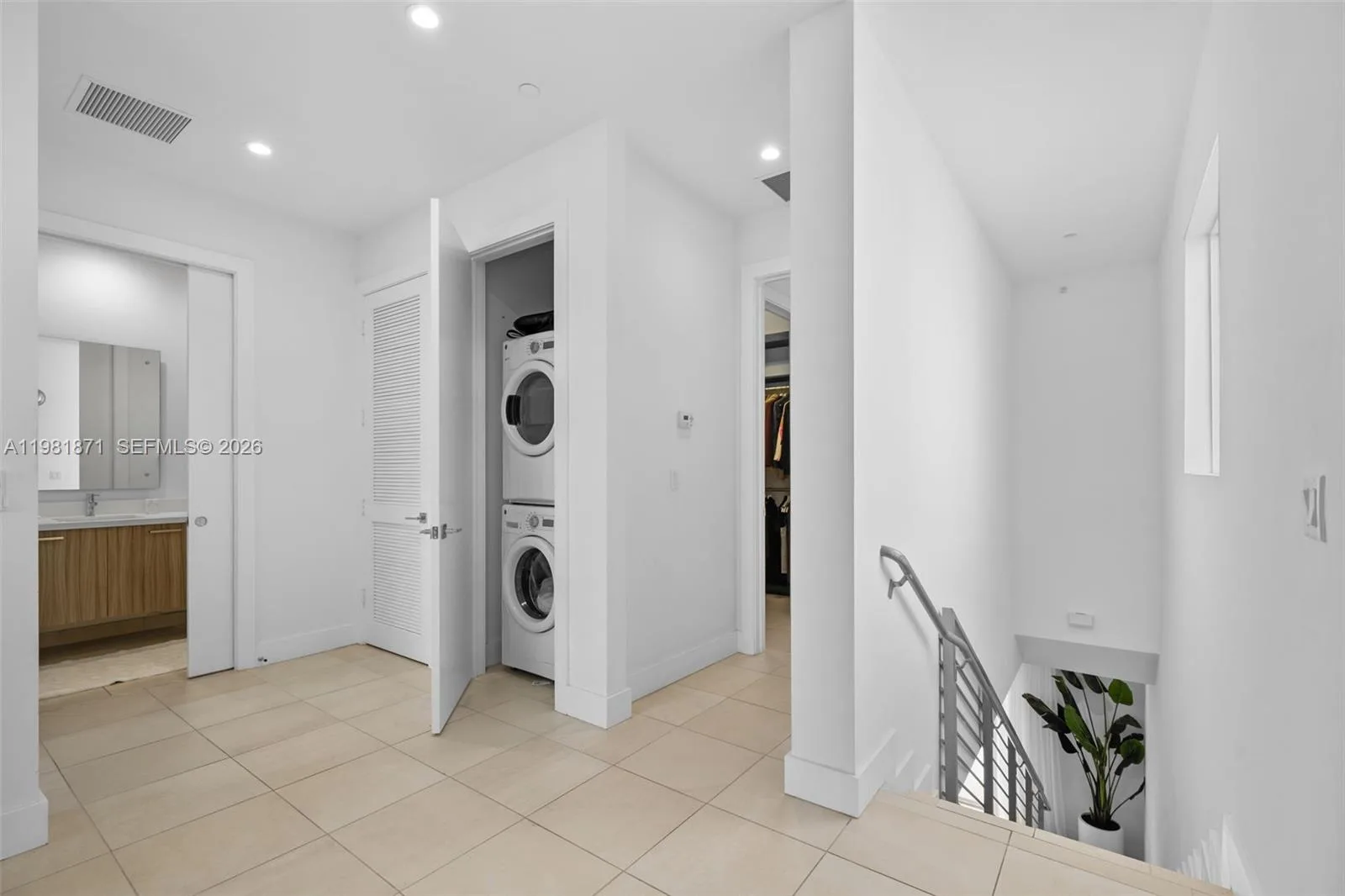 1034 NE 18th Ave # 205, Fort Lauderdale, FL 33304 photo 12