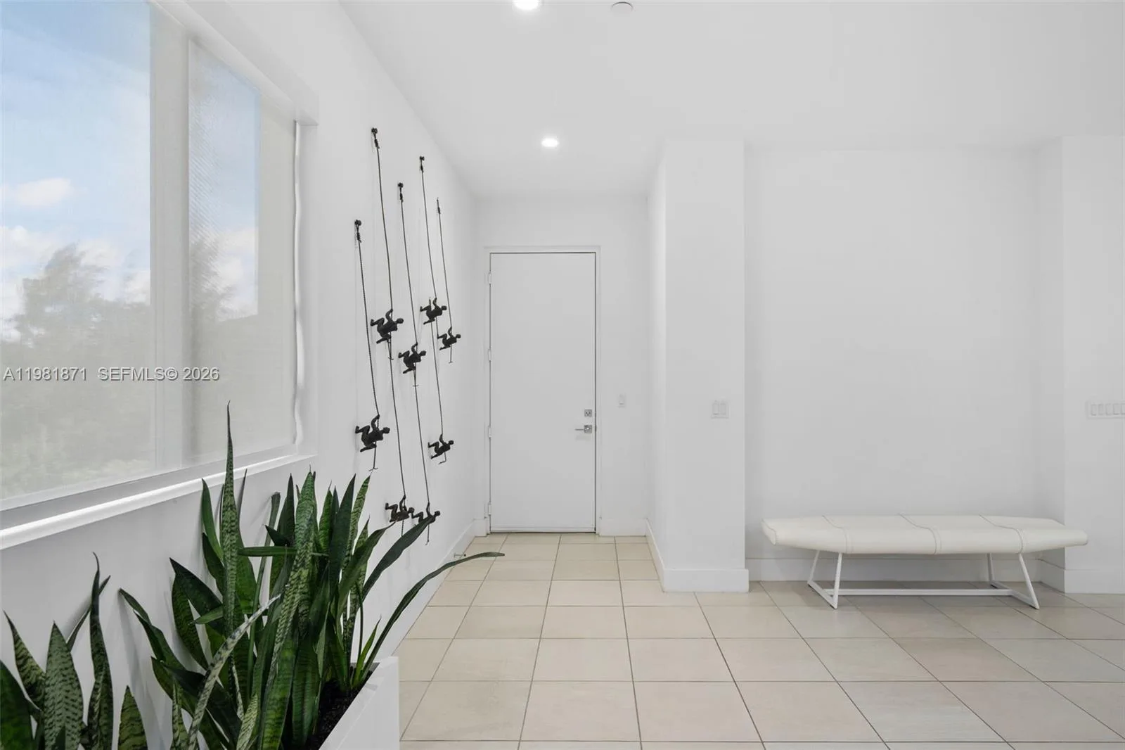 1034 NE 18th Ave # 205, Fort Lauderdale, FL 33304 photo 3