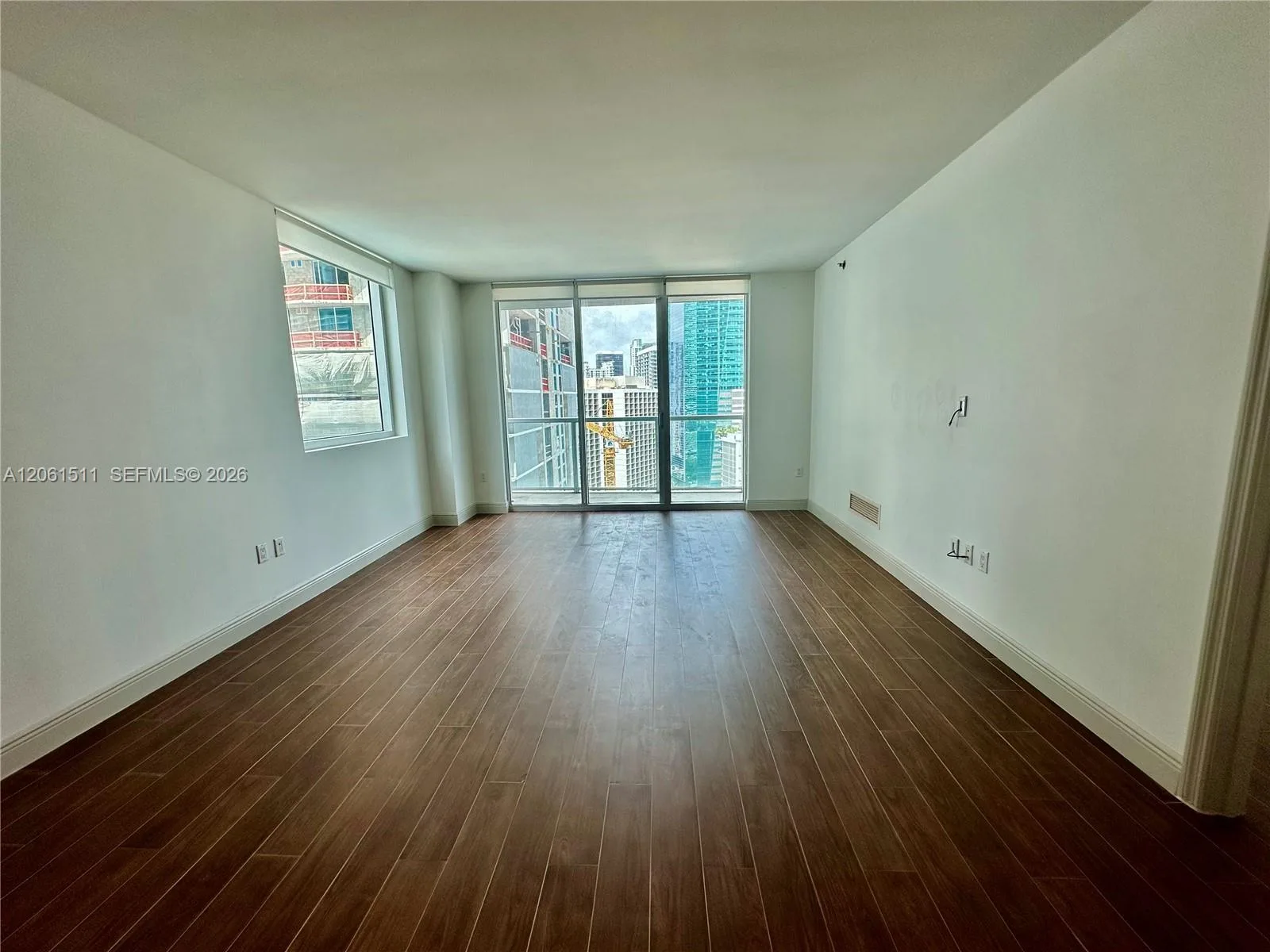 500 Brickell Ave # 2407, Miami, FL 33131 photo 13