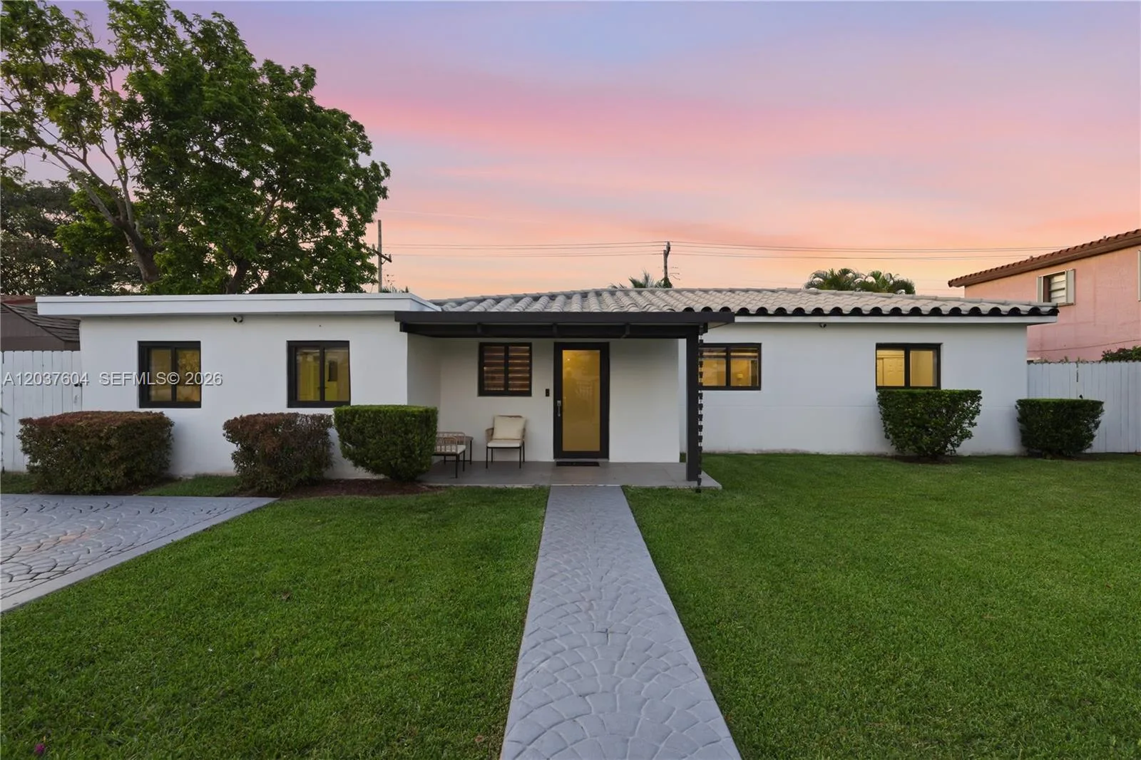 7395 SW 39th St, Miami, FL 33155