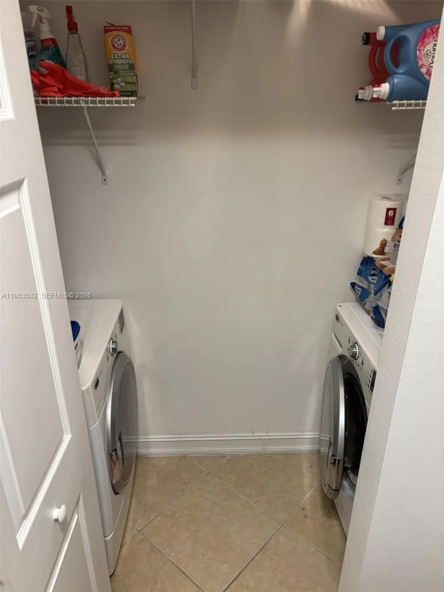 3001 NE 185th St # 119, Aventura, FL 33180 photo 9