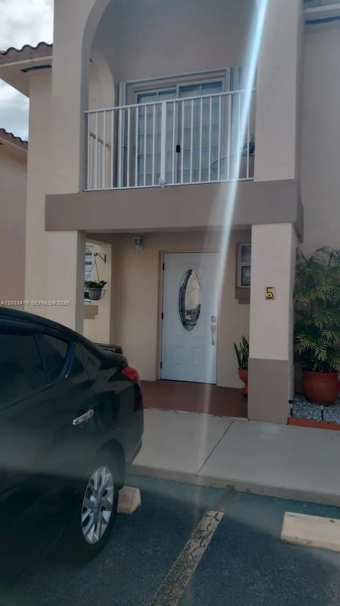 507 W 68th St # 5, Hialeah, FL 33014