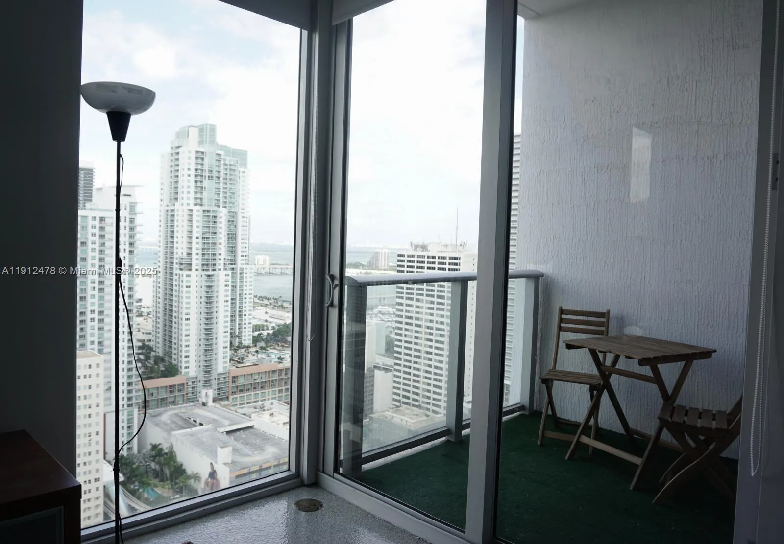 151 SE 1st St # 3304, Miami, FL 33131 photo 4