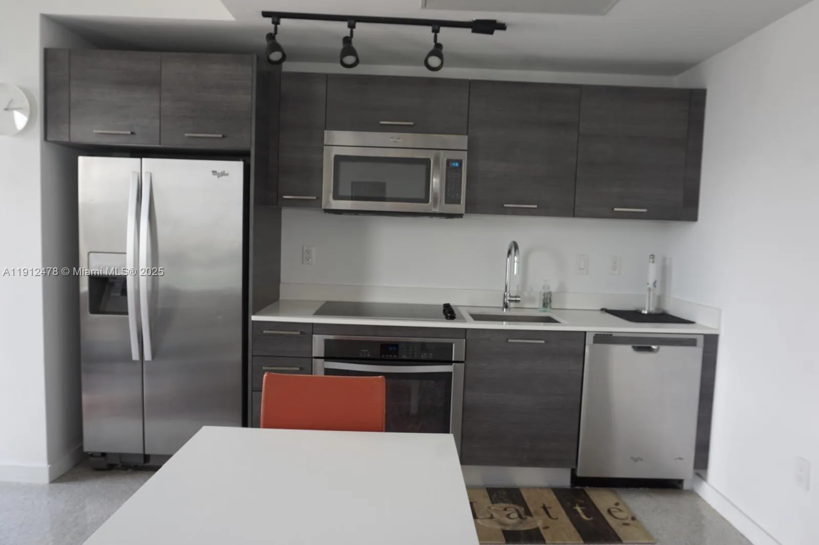151 SE 1st St # 3304, Miami, FL 33131 photo 5