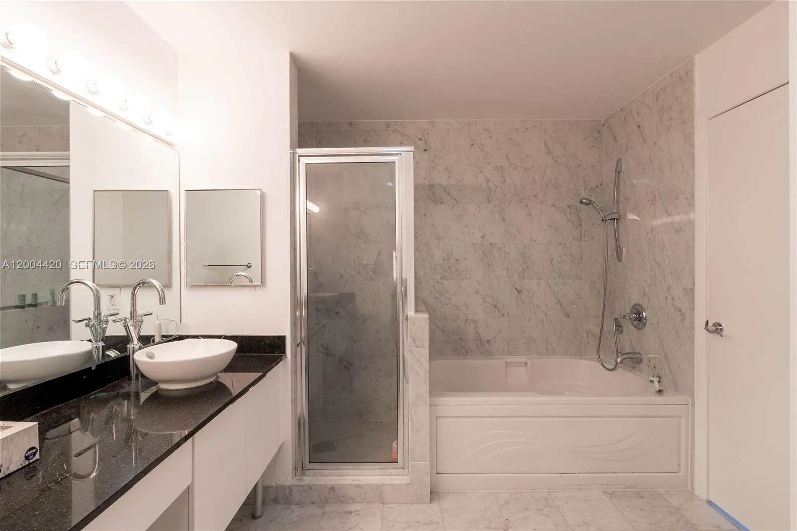 31 SE 5th St # 4121, Miami, FL 33131 photo 13