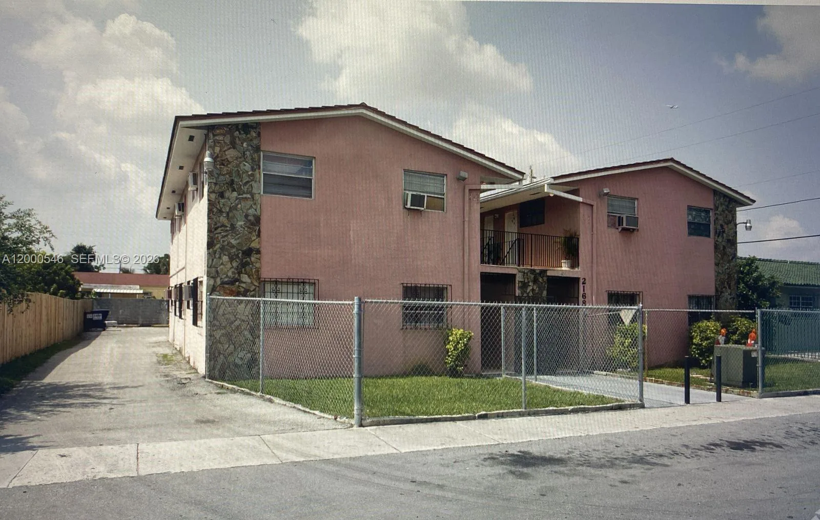 2168 NW 34th St # 2, Miami, FL 33142 — zdjęcie 2