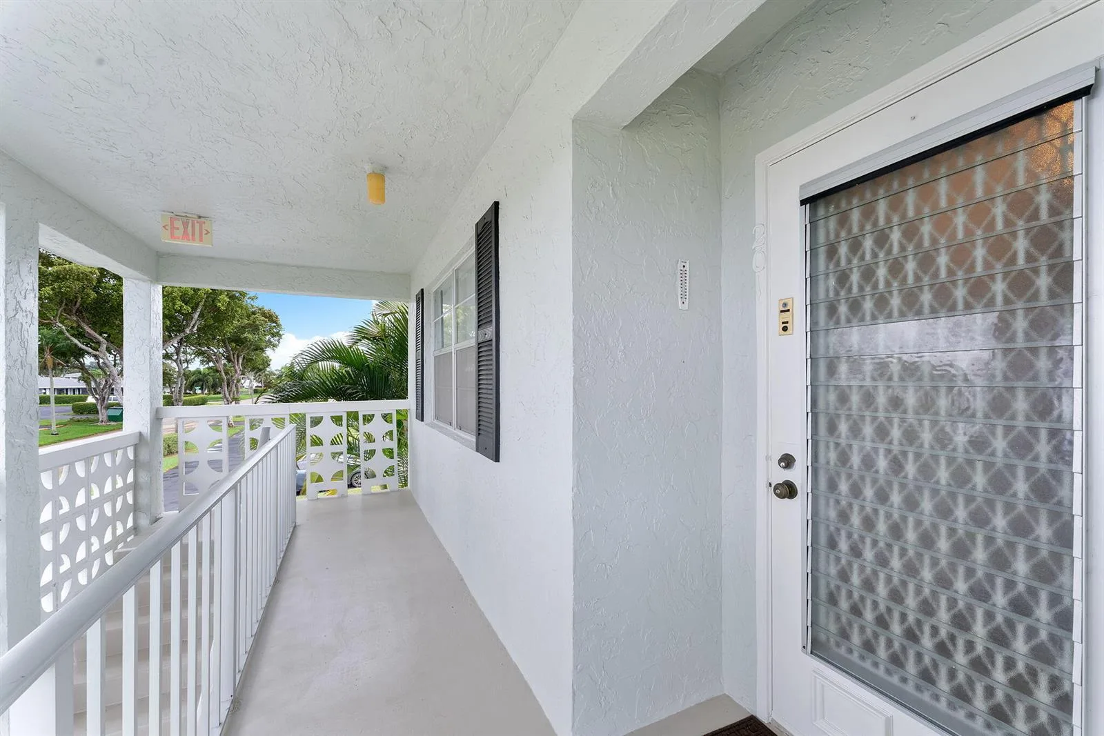 2401 Del-aire Boulevard E # 201, Delray Beach, FL 33445