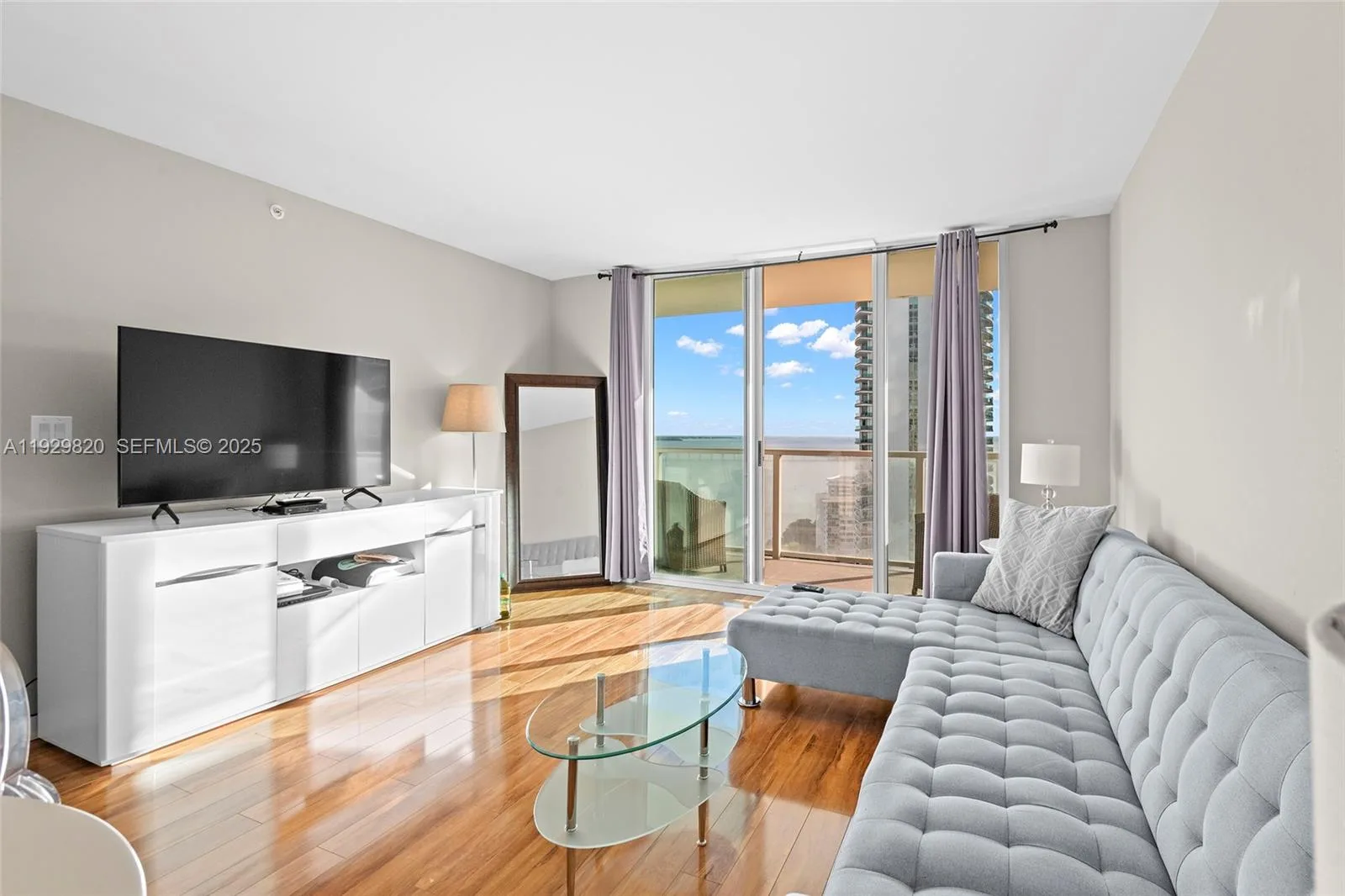 1155 Brickell Bay Dr # 2605, Miami, FL 33131 photo 4
