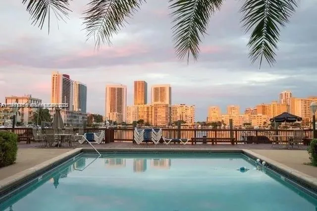 462 Golden Isles Dr # 202, Hallandale Beach, FL 33009