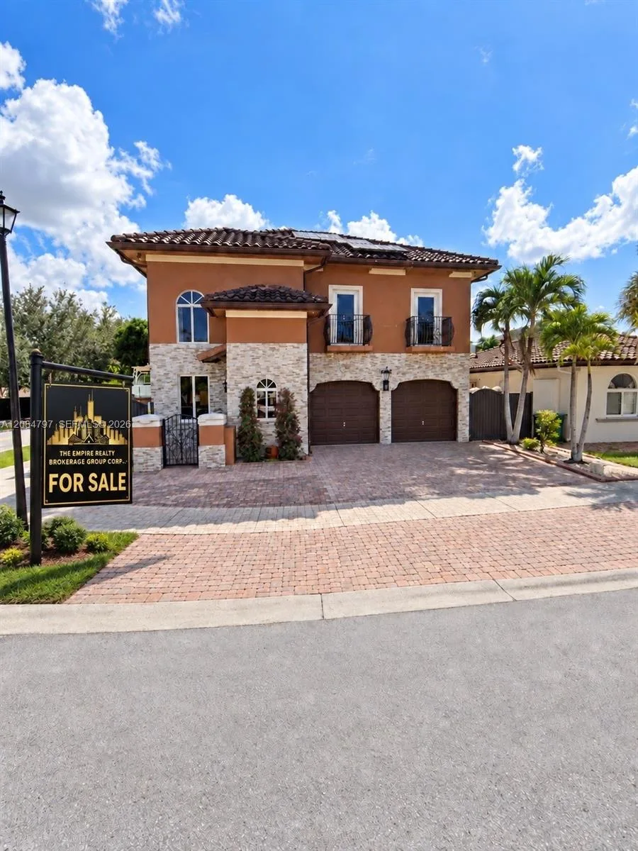 15500 SW 12th Ter, Miami, FL 33194