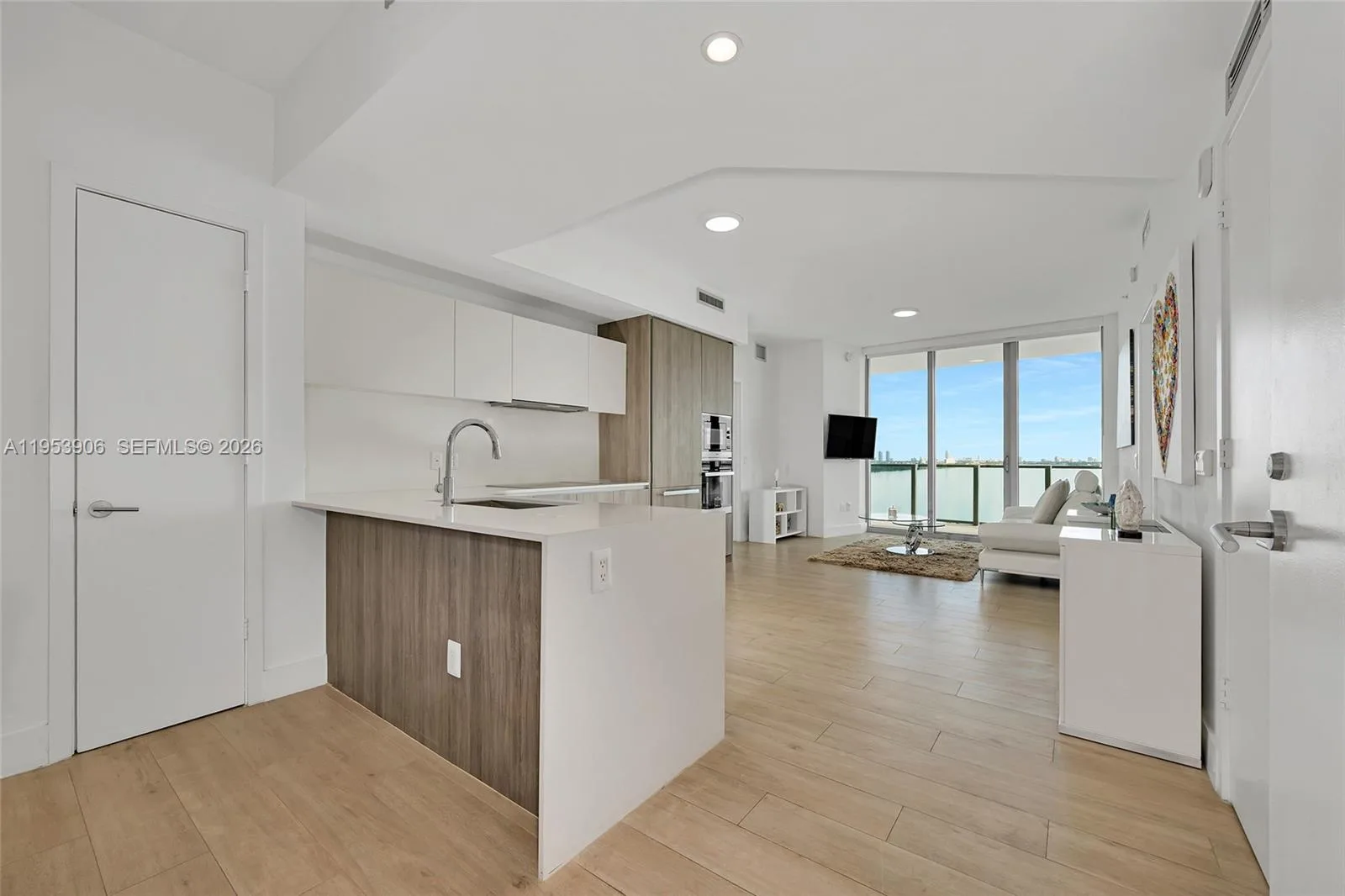 2900 NE 7th Ave # 1105, Miami, FL 33137 photo 4