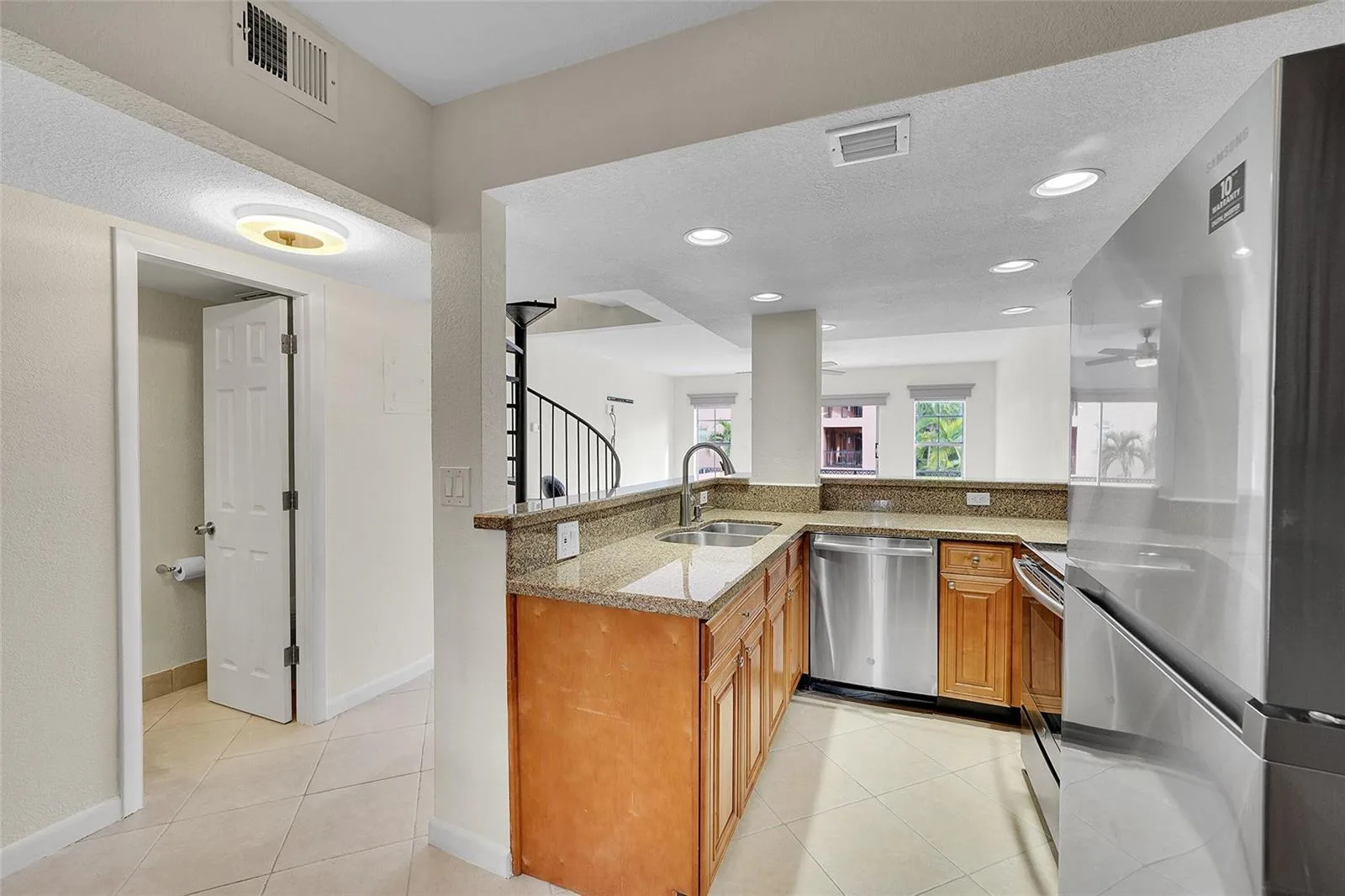 650 Tennis Club Drive # 305, Fort Lauderdale, FL 33311 photo 4