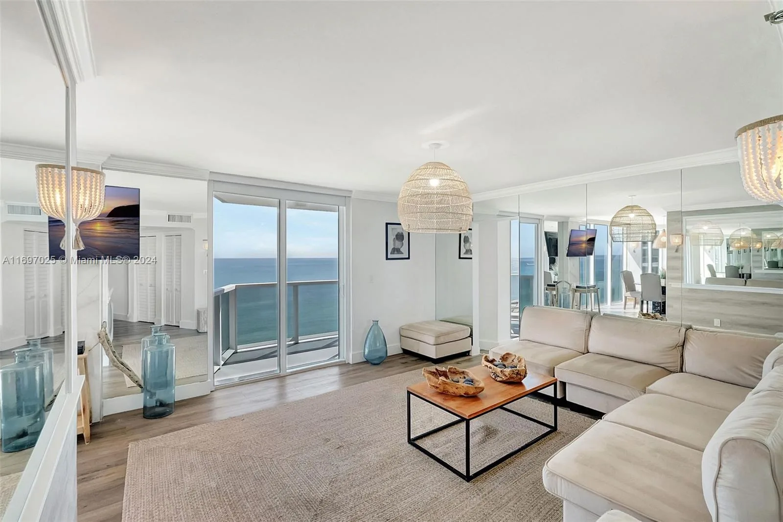 2401 Collins Ave # 1902, Miami Beach, FL 33140