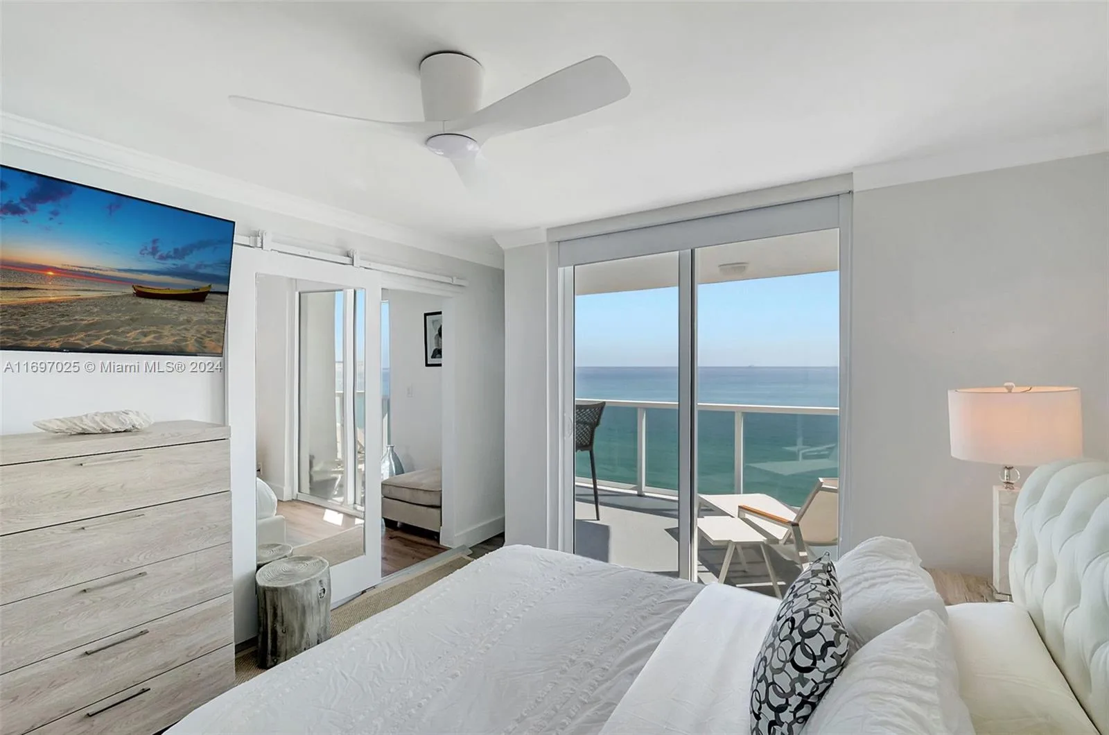 2401 Collins Ave # 1902, Miami Beach, FL 33140 photo 9