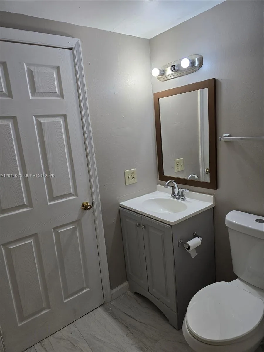 111 San Remo Blvd, North Lauderdale, FL 33068 photo 2