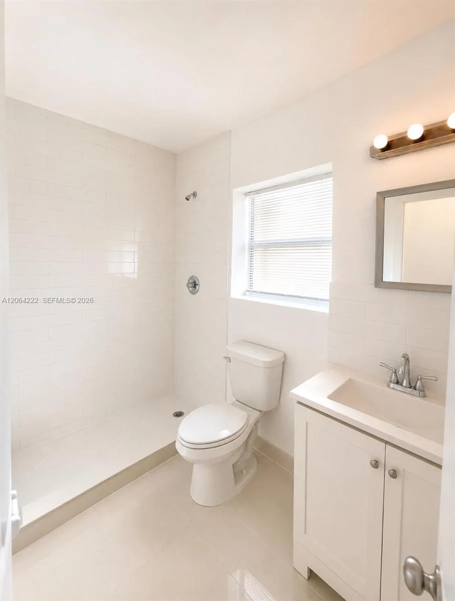 7600 Dickens Ave # 2, Miami Beach, FL 33141 photo 4