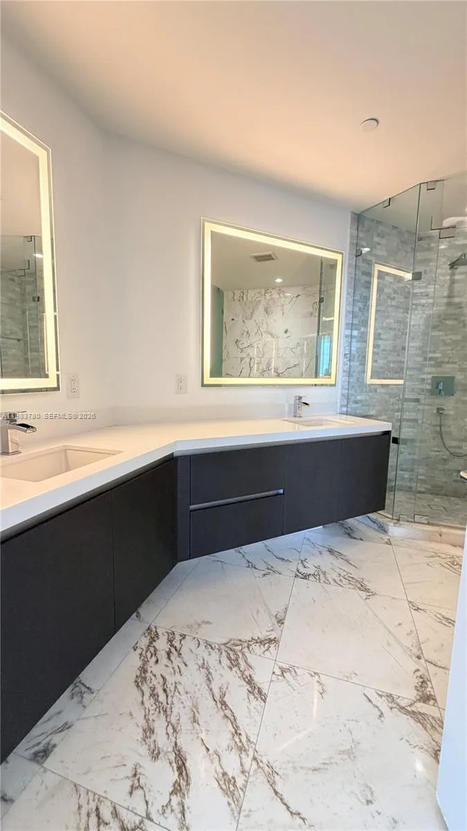 851 NE 1st Ave # 2504, Miami, FL 33132 photo 9