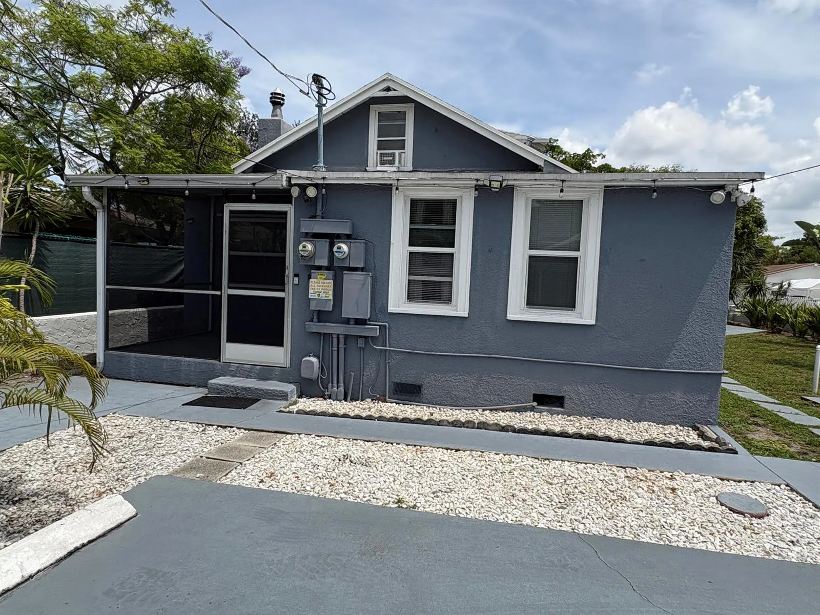 1912 ARTHUR Street # B, Hollywood, FL 33020