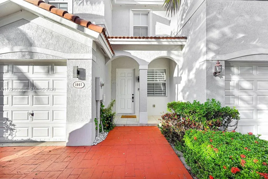 1007 NE 208th St # 1007, Miami, FL 33179 photo 3