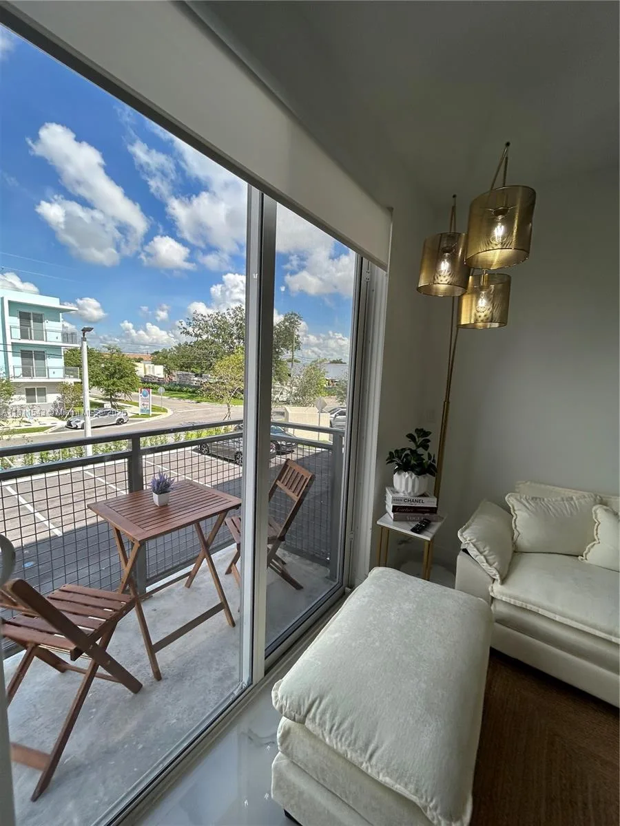1010 SW 69th Ave # 104, Miami, FL 33144 photo 5