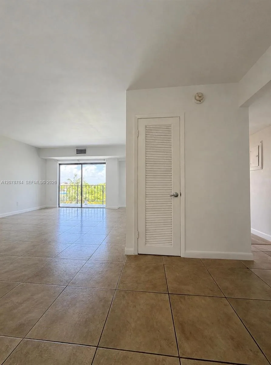 77 Crandon Blvd # 5C, Key Biscayne, FL 33149 photo 13