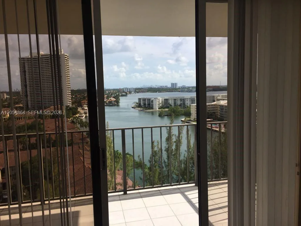 18151 NE 31st Ct # 1505, Aventura, FL 33160 photo 4