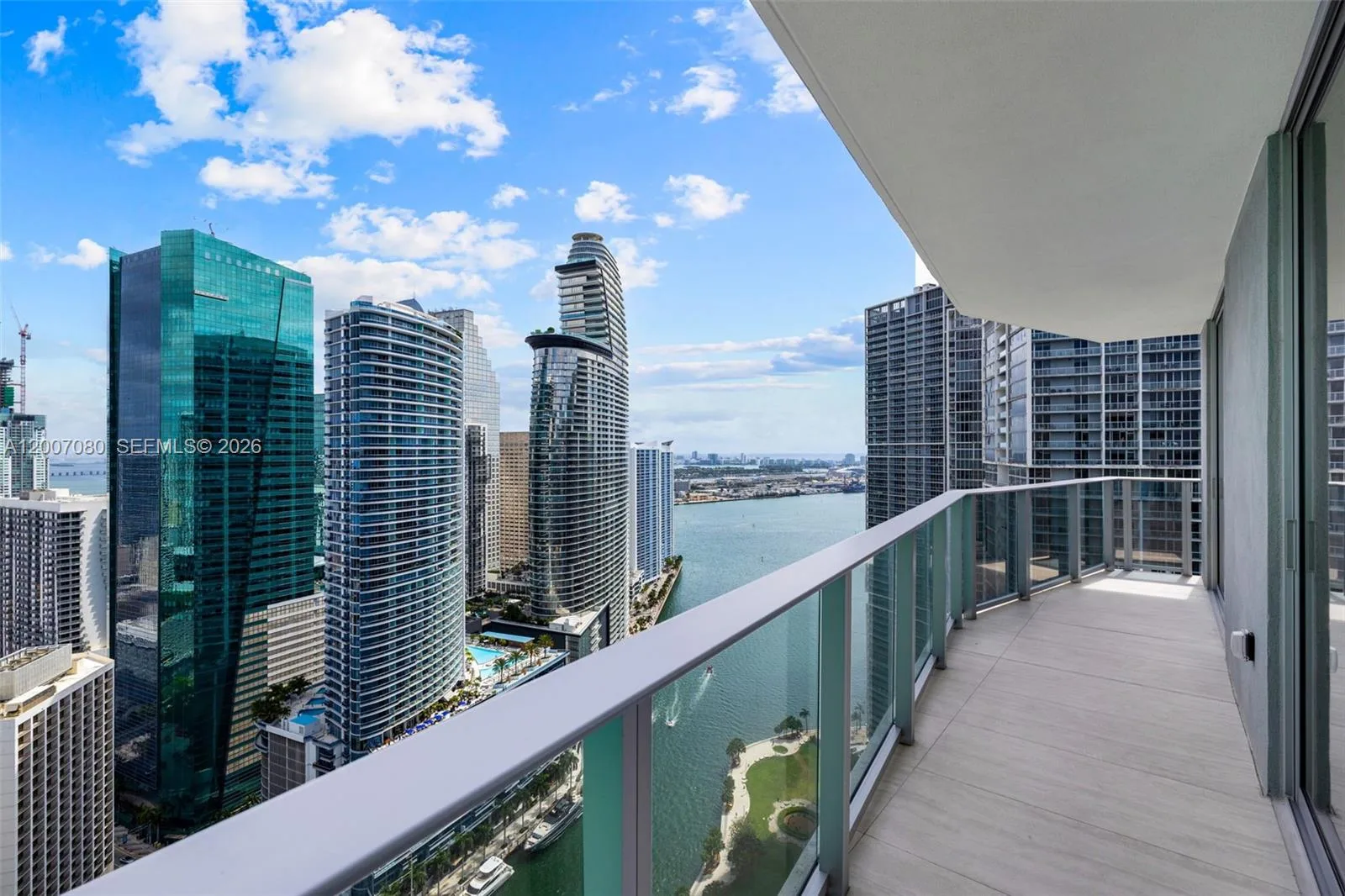77 SE 5th St # PH01, Miami, FL 33131