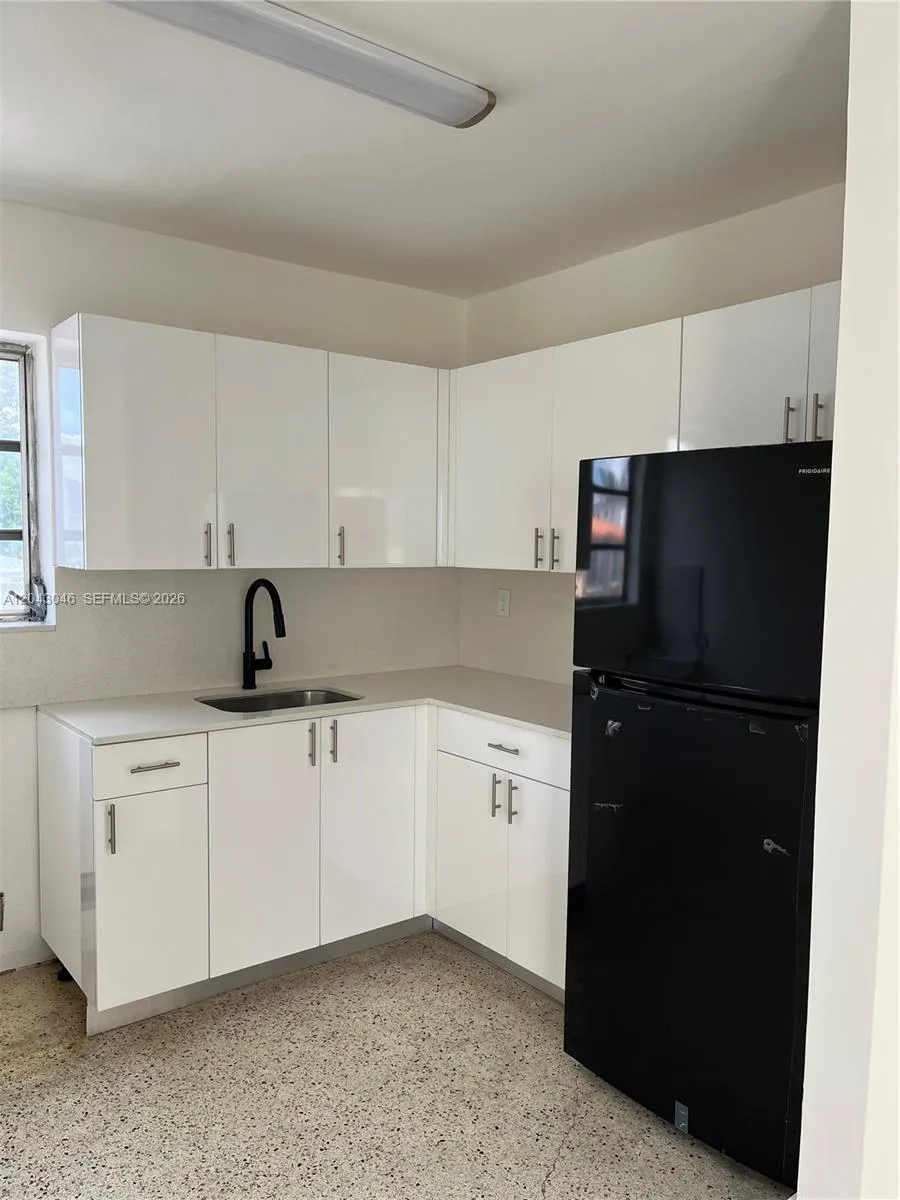 2010 SW 6th St # 4, Miami, FL 33135 photo 3