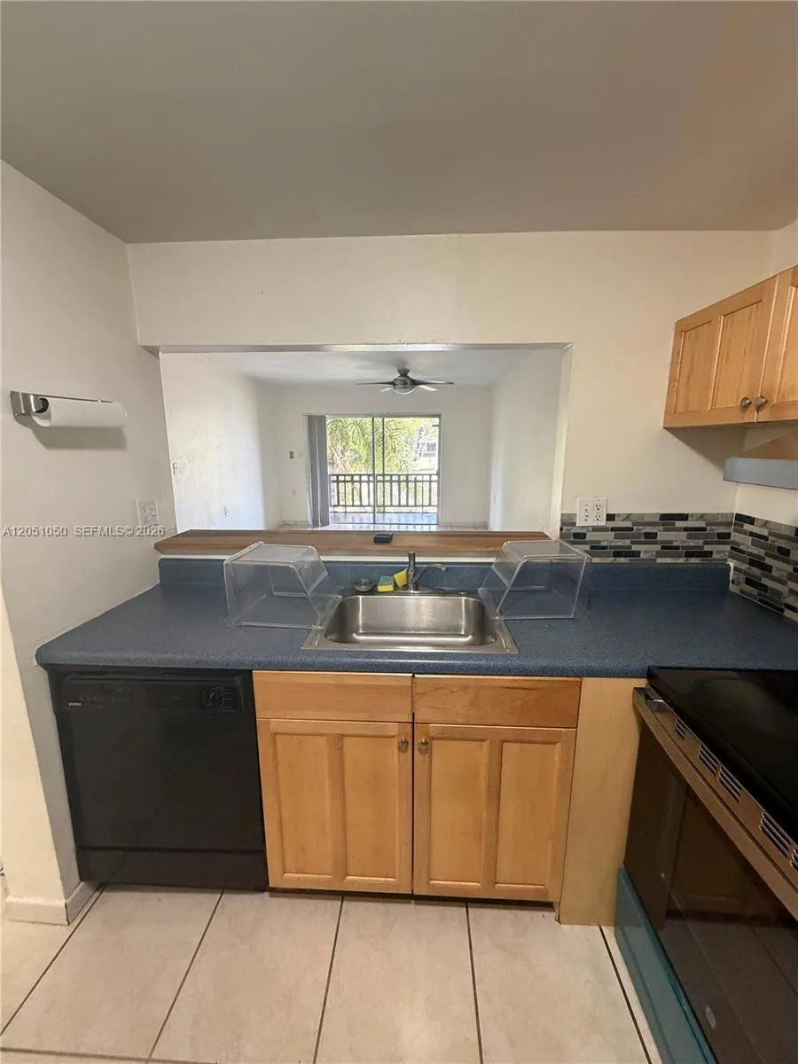 11213 SW 88th St # B211, Miami, FL 33176 photo 12