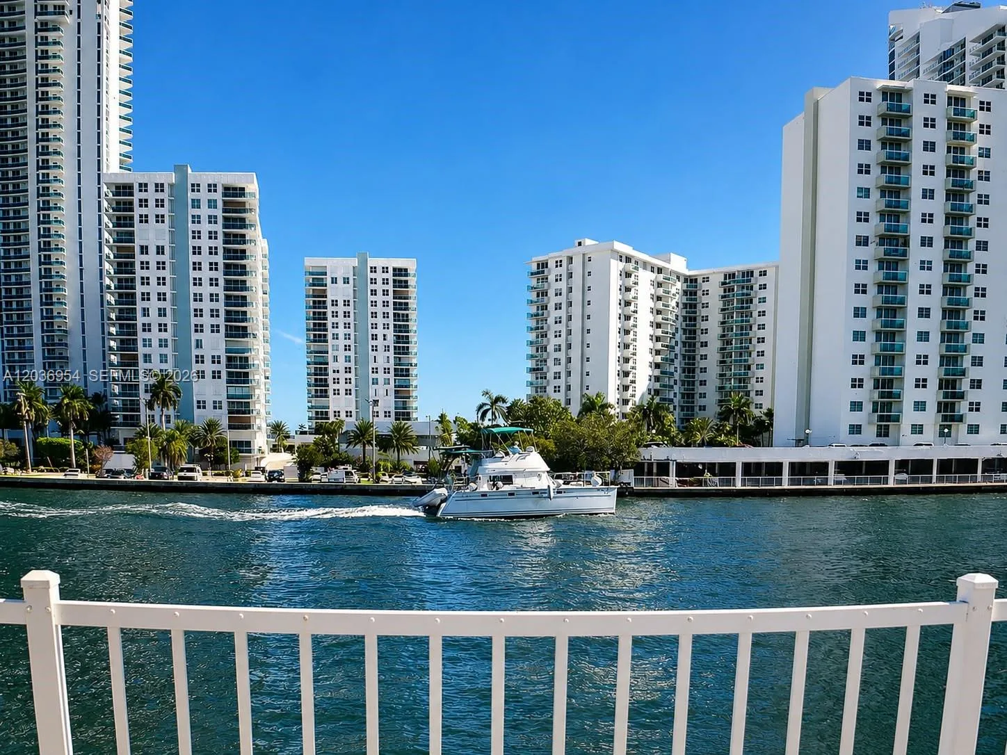 1000 Parkview Dr # 505, Hallandale Beach, FL 33009