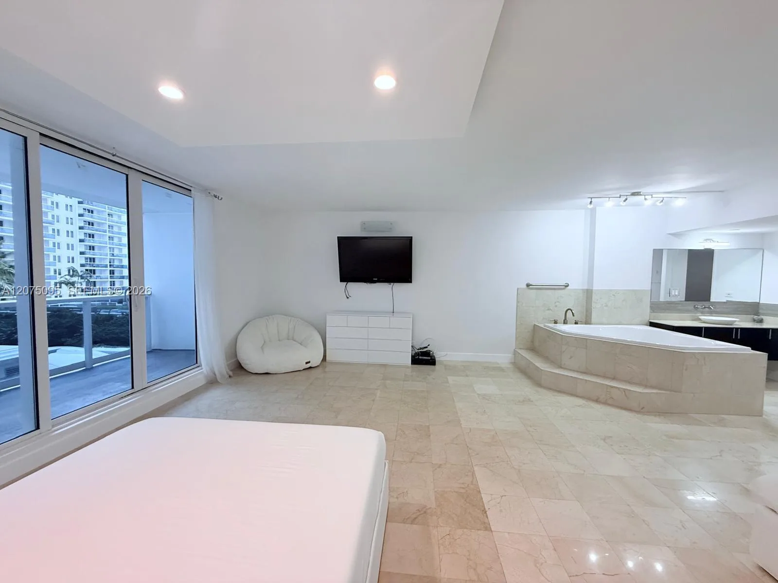 2301 Collins Ave # 621, Miami Beach, FL 33139 photo 10