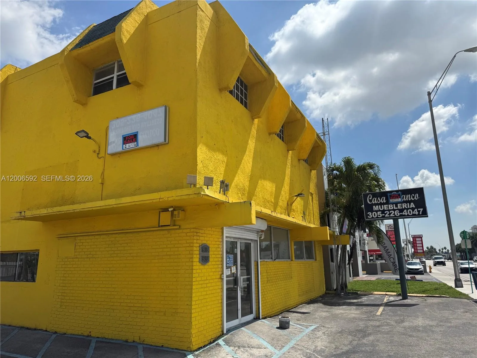 9193 SW 40th St, Miami, FL 33165 photo 2