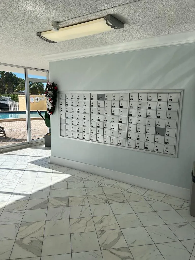 2020 NE 135th St # 609, North Miami, FL 33181 photo 10