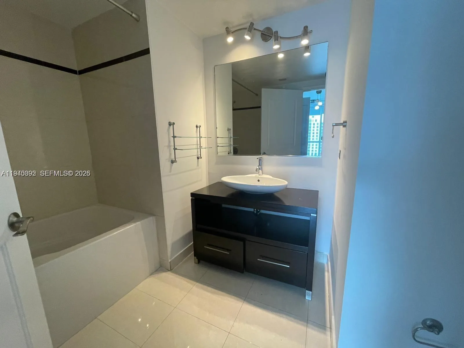 480 NE 30th St # 1403, Miami, FL 33137 photo 13