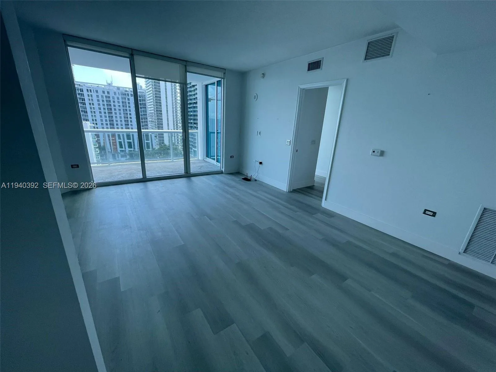 480 NE 30th St # 1403, Miami, FL 33137 photo 5