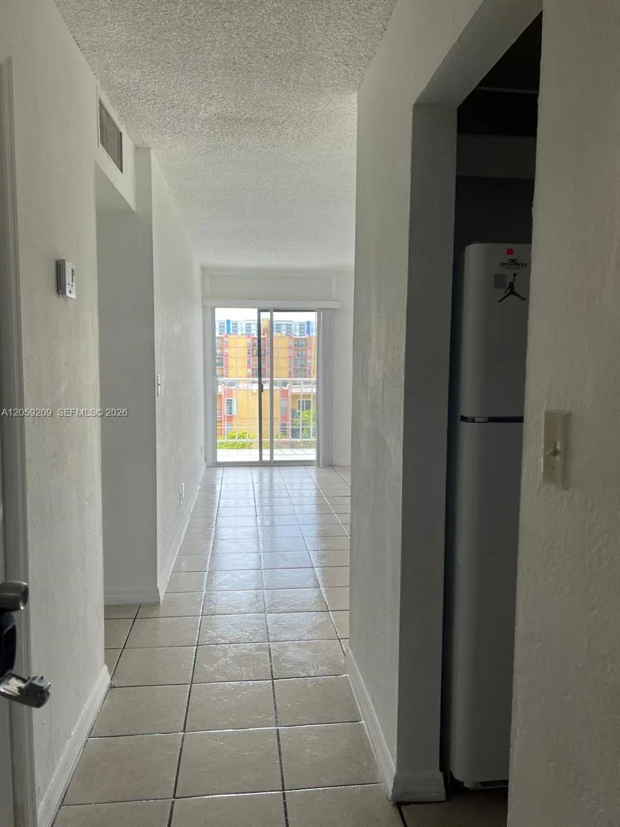 801 NW 47th Ave # W612, Miami, FL 33126 — zdjęcie 4