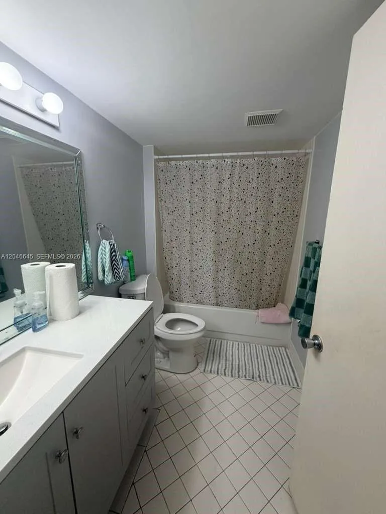 750 SW 138th Ave # 413F, Pembroke Pines, FL 33027 photo 5