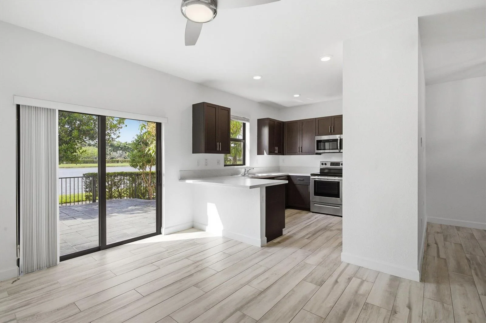5884 Mustang Manor, Davie, FL 33314