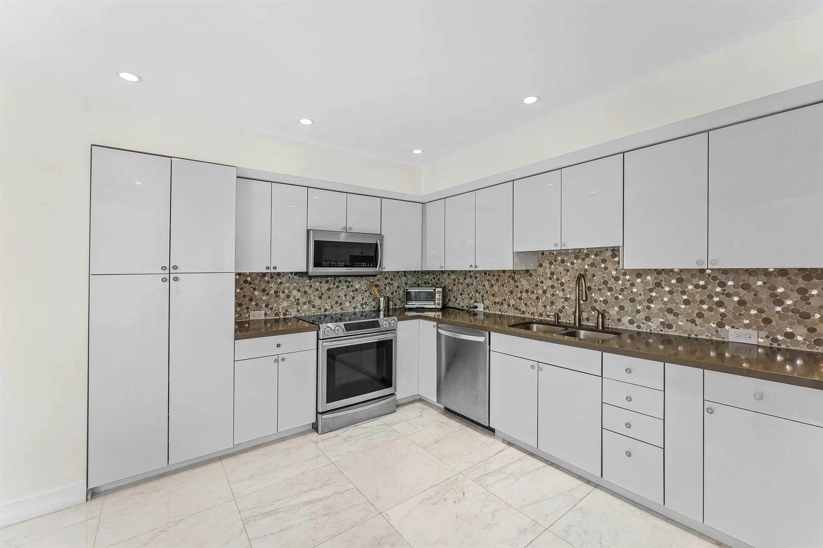 3120 S Ocean Boulevard # 3-202, Palm Beach, FL 33480 photo 13