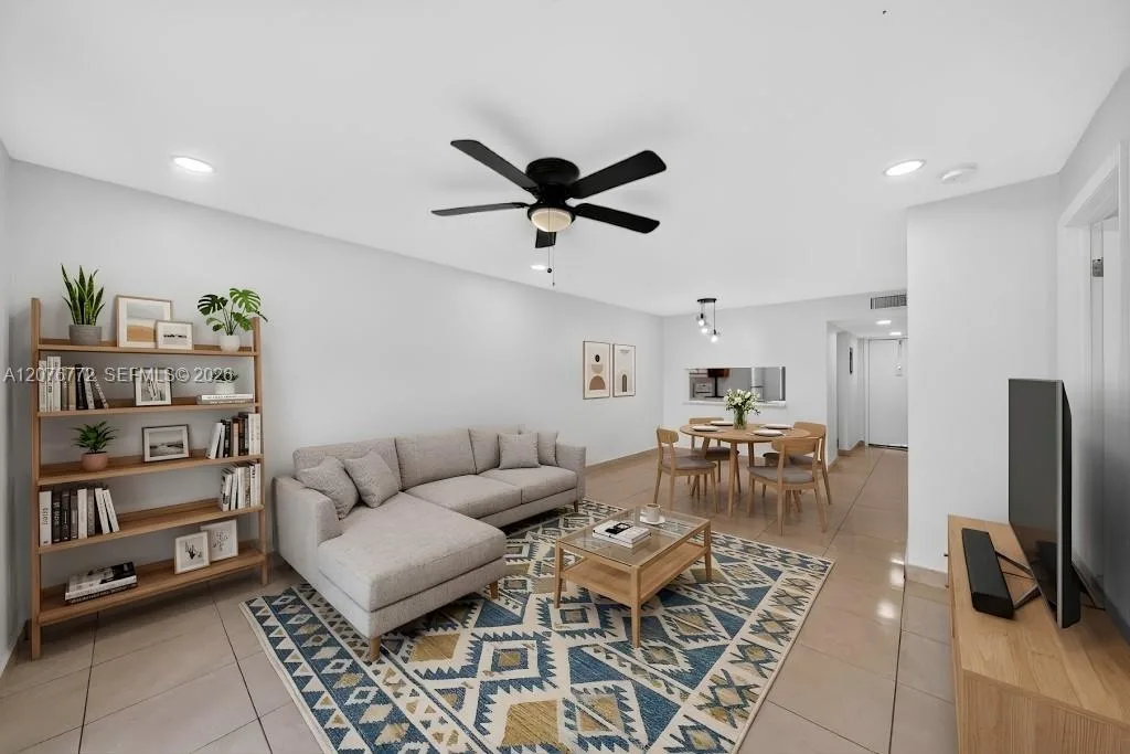 7670 SW 152nd Ave # 1-207, Miami, FL 33193