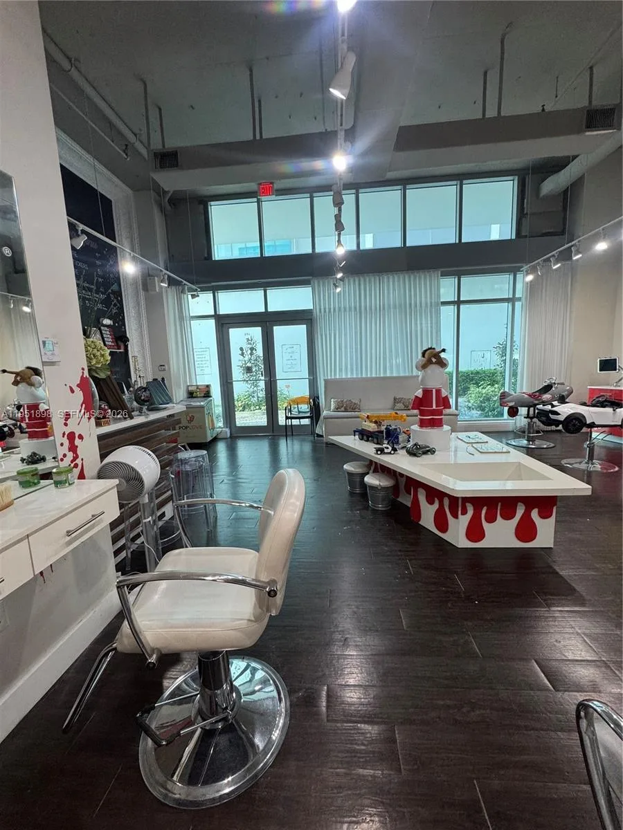 000 NE Confidential, Miami, FL 33137 photo 5